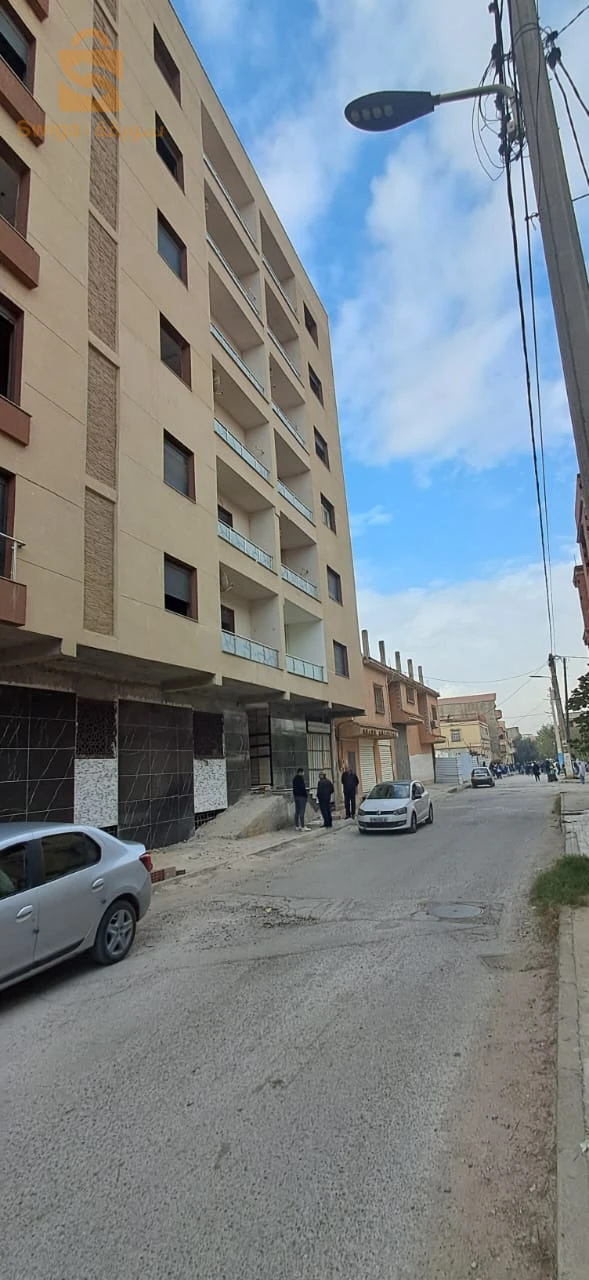 F4 fini 80% Avec acte et livret 📃Bordj el bahri 0️⃣7️⃣7️⃣0️⃣5️⃣5️⃣9️⃣8️⃣1️⃣9️⃣📲