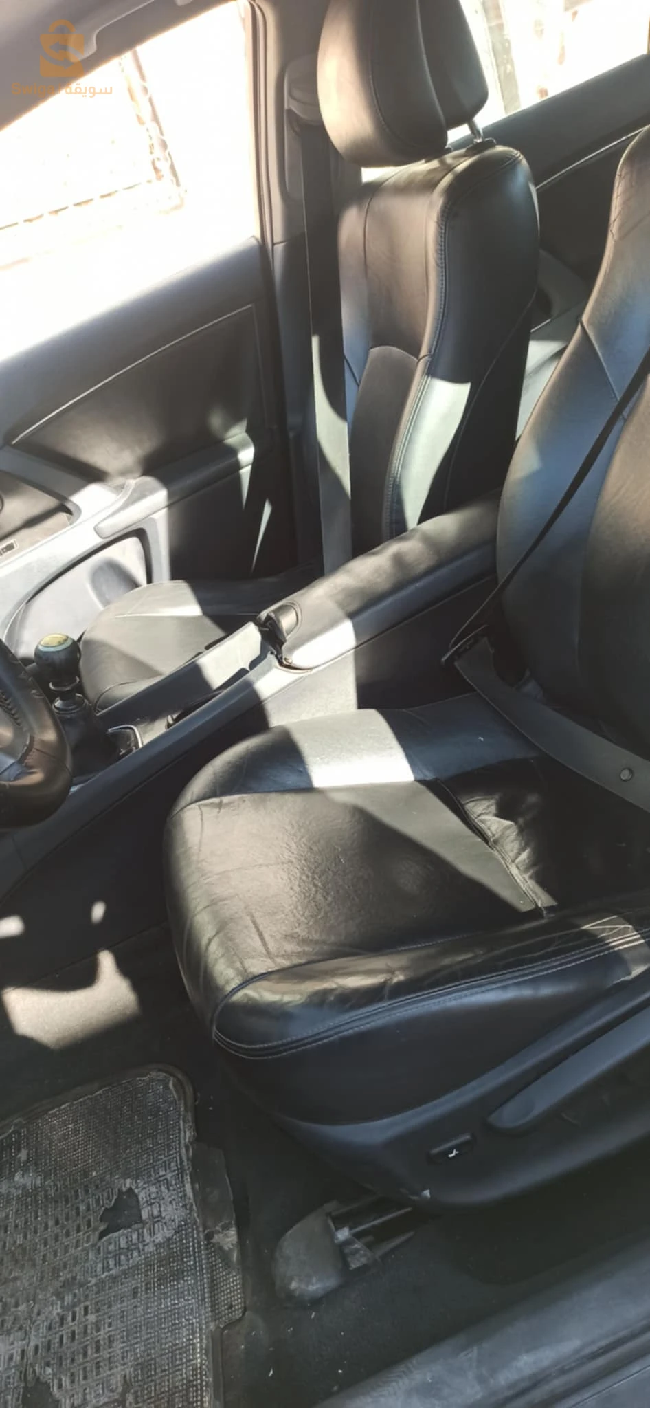 Toyota Avensis 2012
