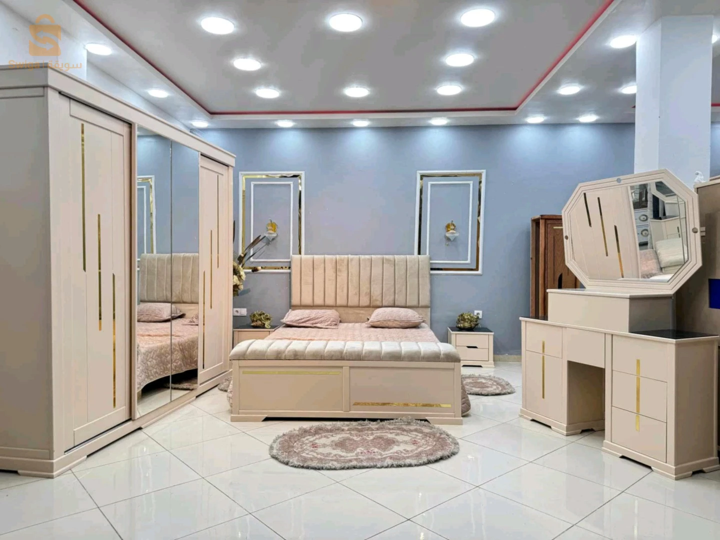 اثاث الاشراق