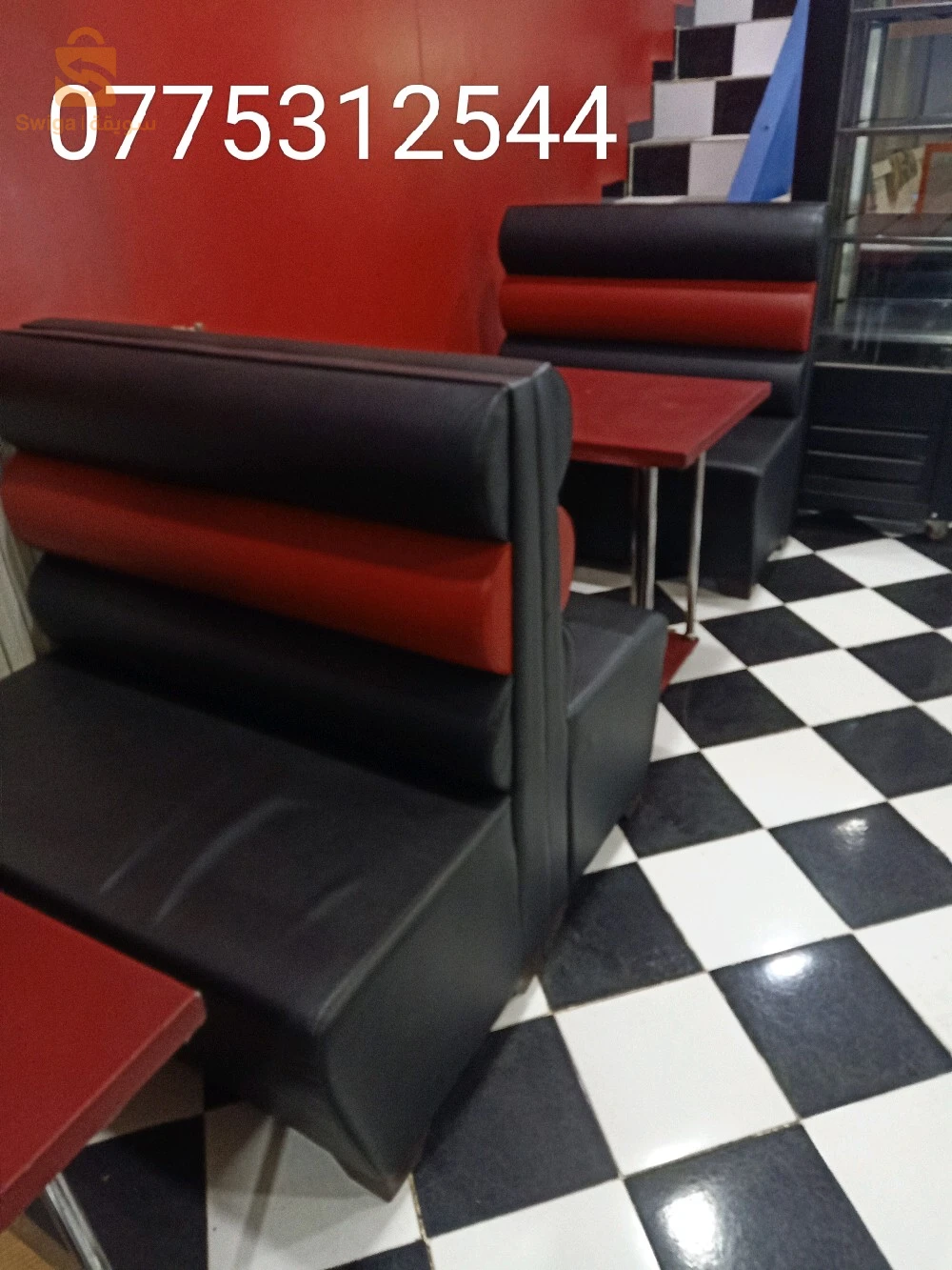 banquettes et tables
