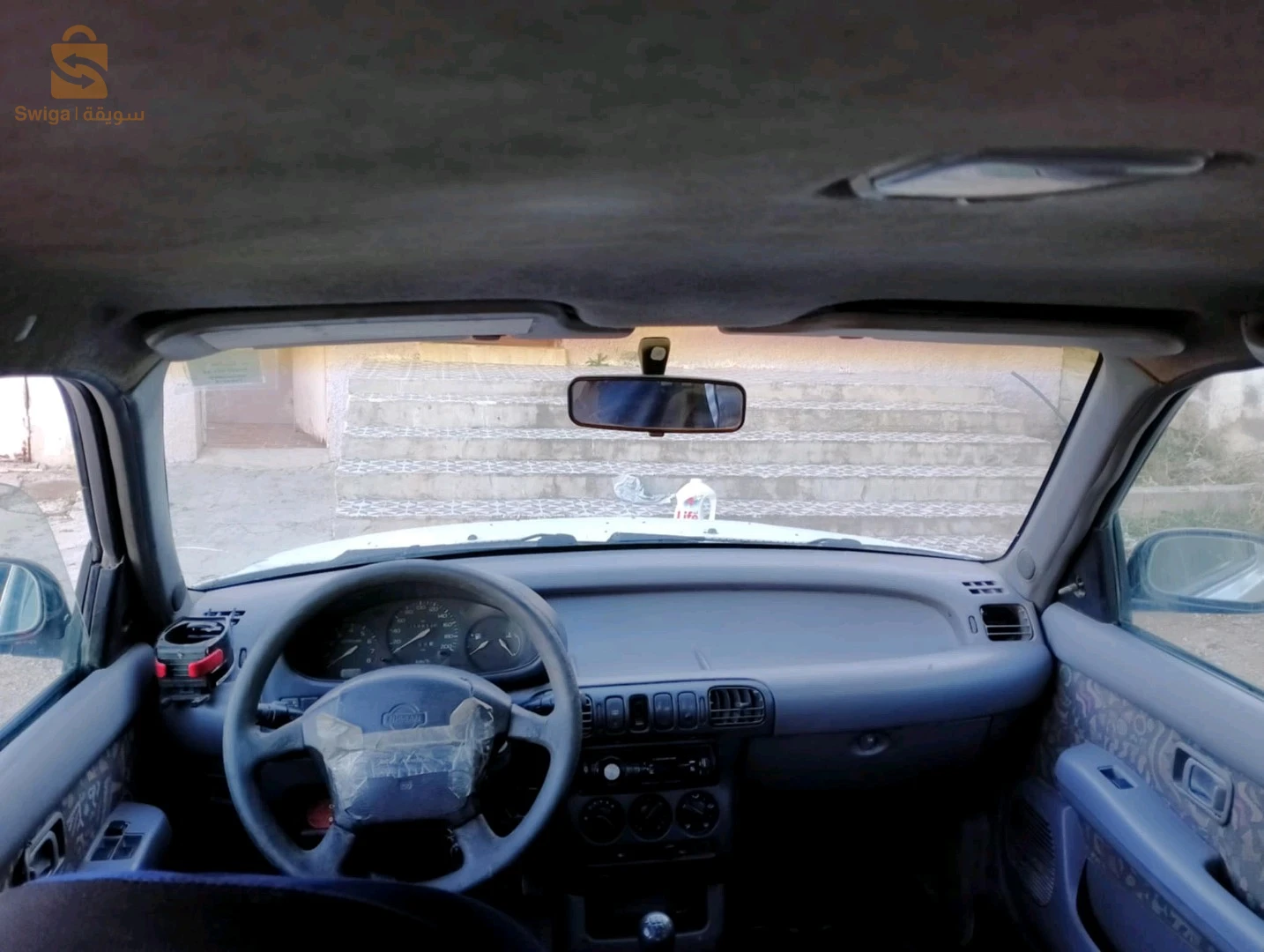 نيسان ميكرا K11 عام 2001