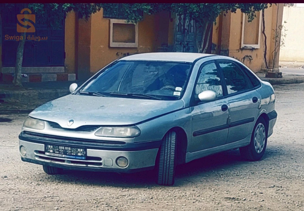 لقونة مفتاح 2000 1.9dci ملبسة قديمة فيها سطح وليزال تاع تلباس برك وفيها كما راهي بلزرق في صورة .  نبيع ونبدل ونزيد 0782 66 10 12