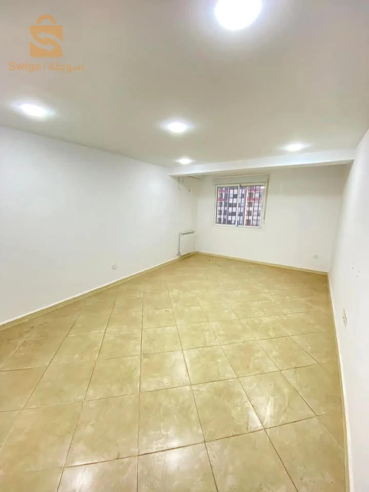 avendre f3 résidence kortoba bir eldjir oran
