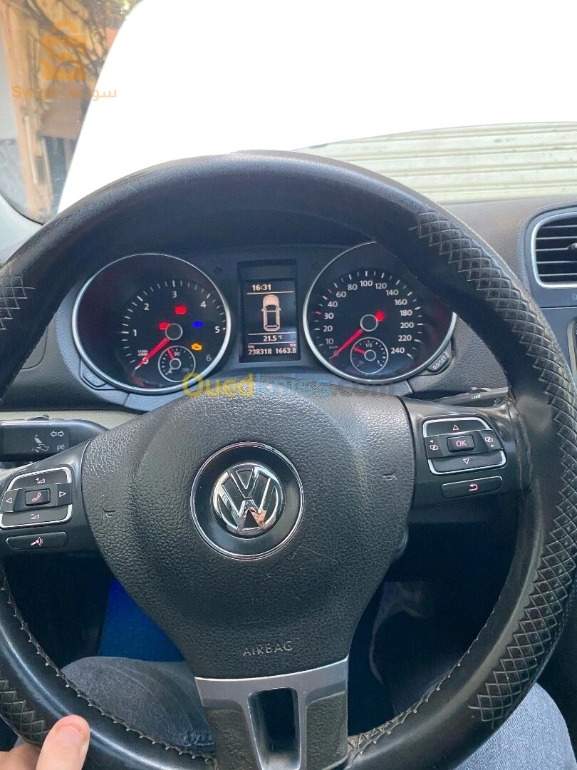 golf 6 TDi 105cv fiha raccord aile arrière w demie pare-choc arrière a froid sgira fi capot voiture très bien entretenu ndifa bazaf