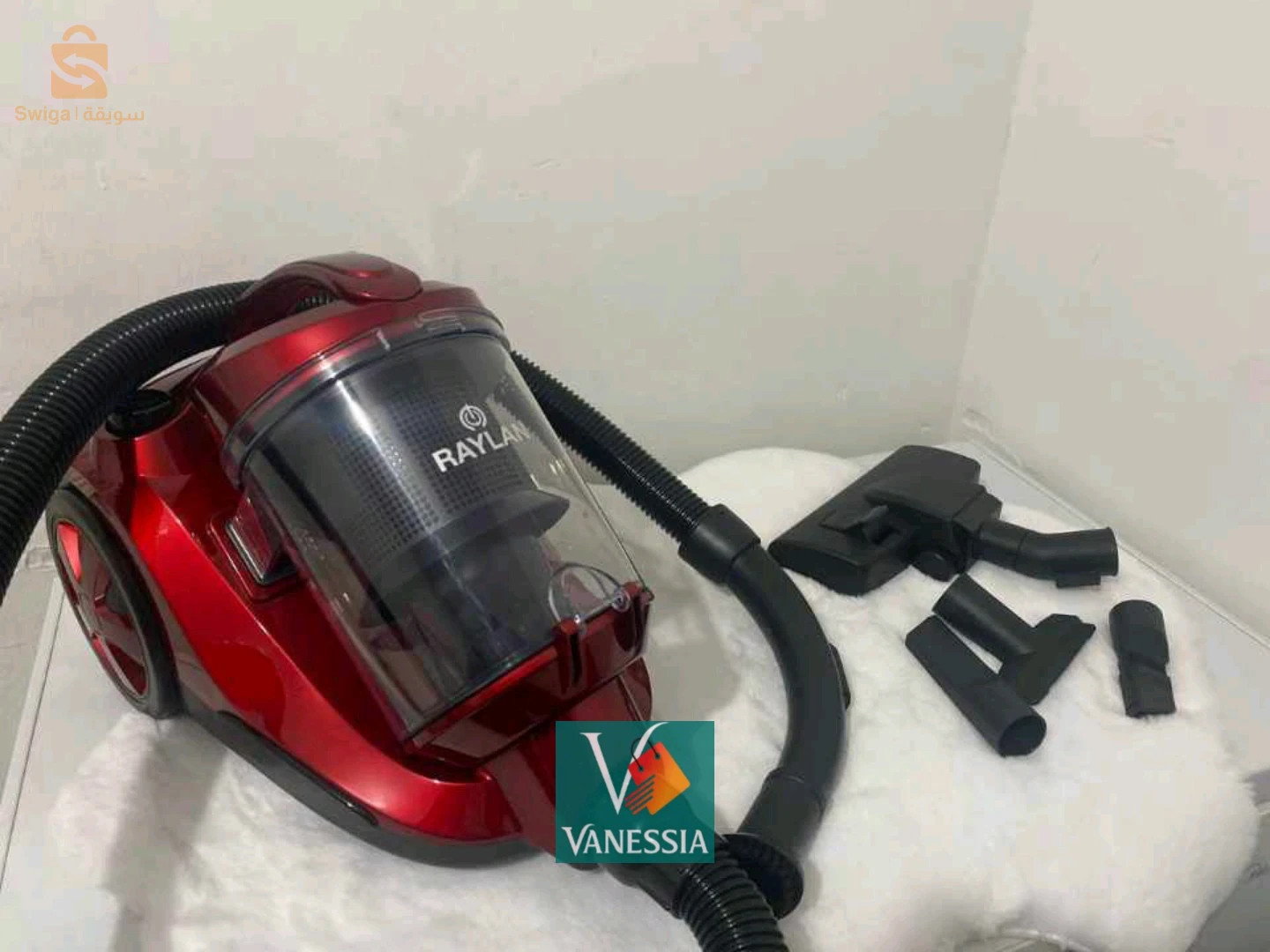 Aspirateur marque Raylan couleur rouge