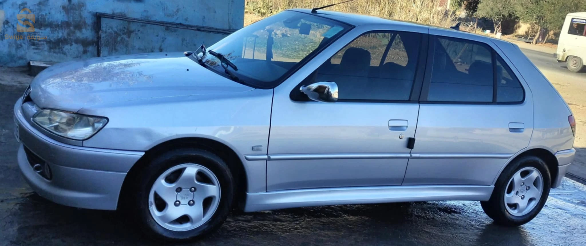 306/2001