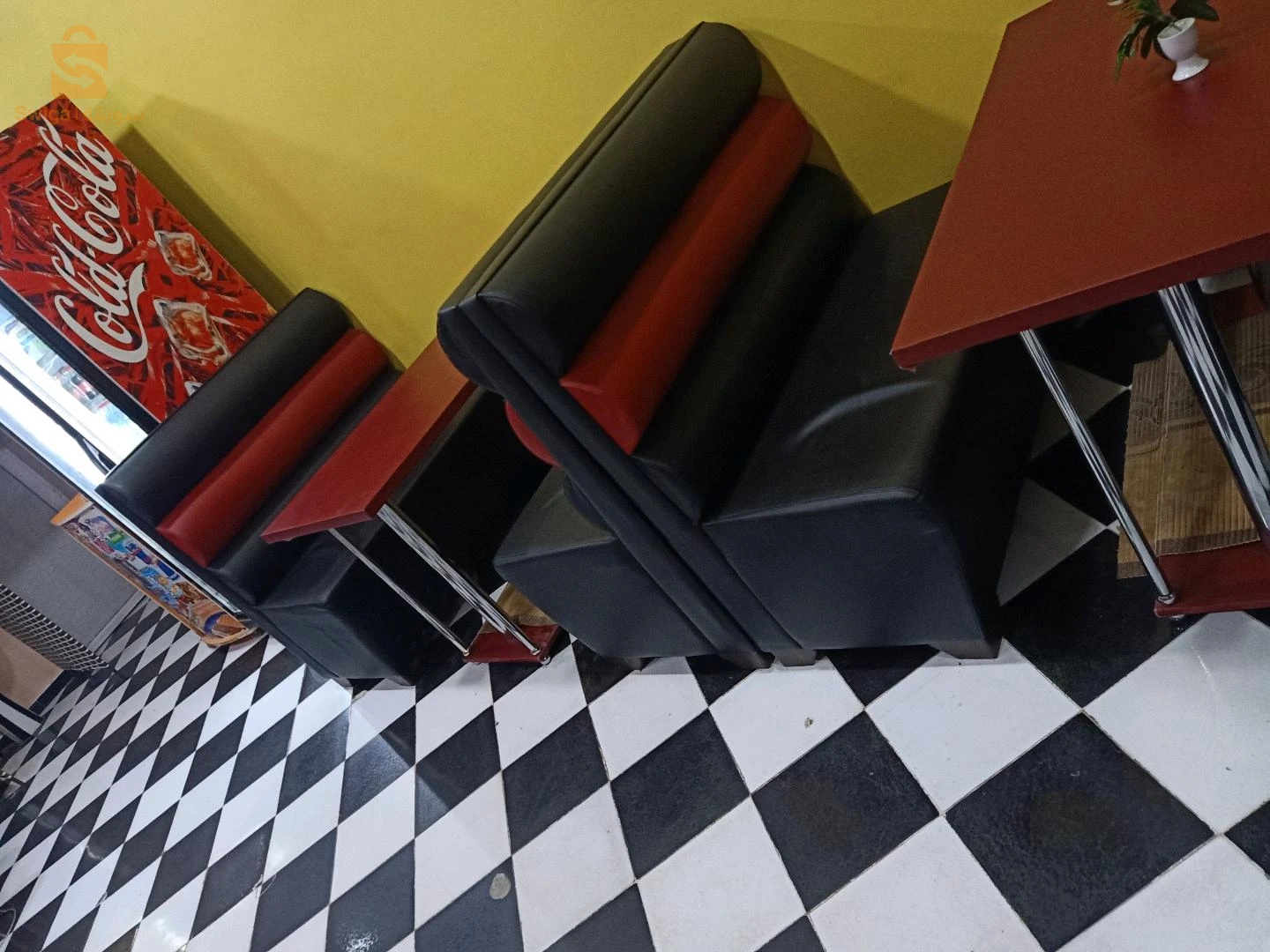banquettes et tables