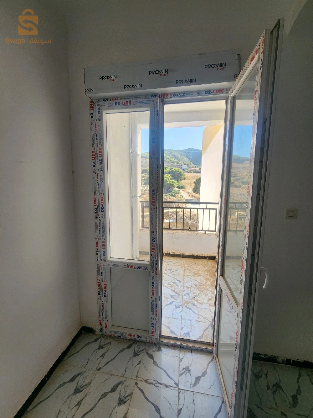 🔴  منزل F3 في الطابق الخامس 
0660154209
📍المنزل يقع بمدينة سيدي غيلاس  ولاية تيبازة 🏘️😍❤️🌹
🔸المنزل متوفر لكل الاشهر
🔸مكان و لا أروع 👌🤩
🔸نظرة رائعة جداً 😍❤️
🔶 المنزل جميل بكل المواصفات 👌💙
🔶المنزل يبعد أمتار فقط عن شاطئ سيدي غيلاس  و المستشفى و المؤسسات التربوية