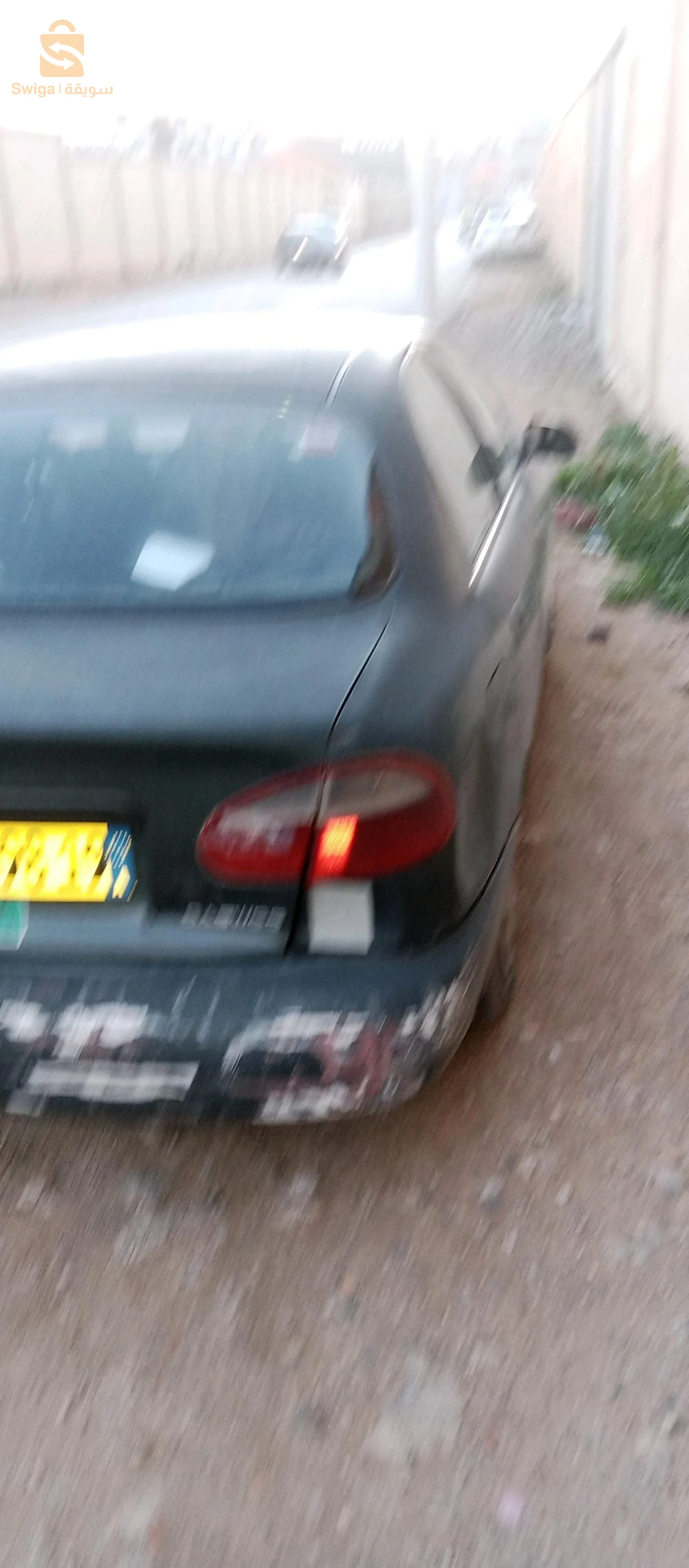 سيارة