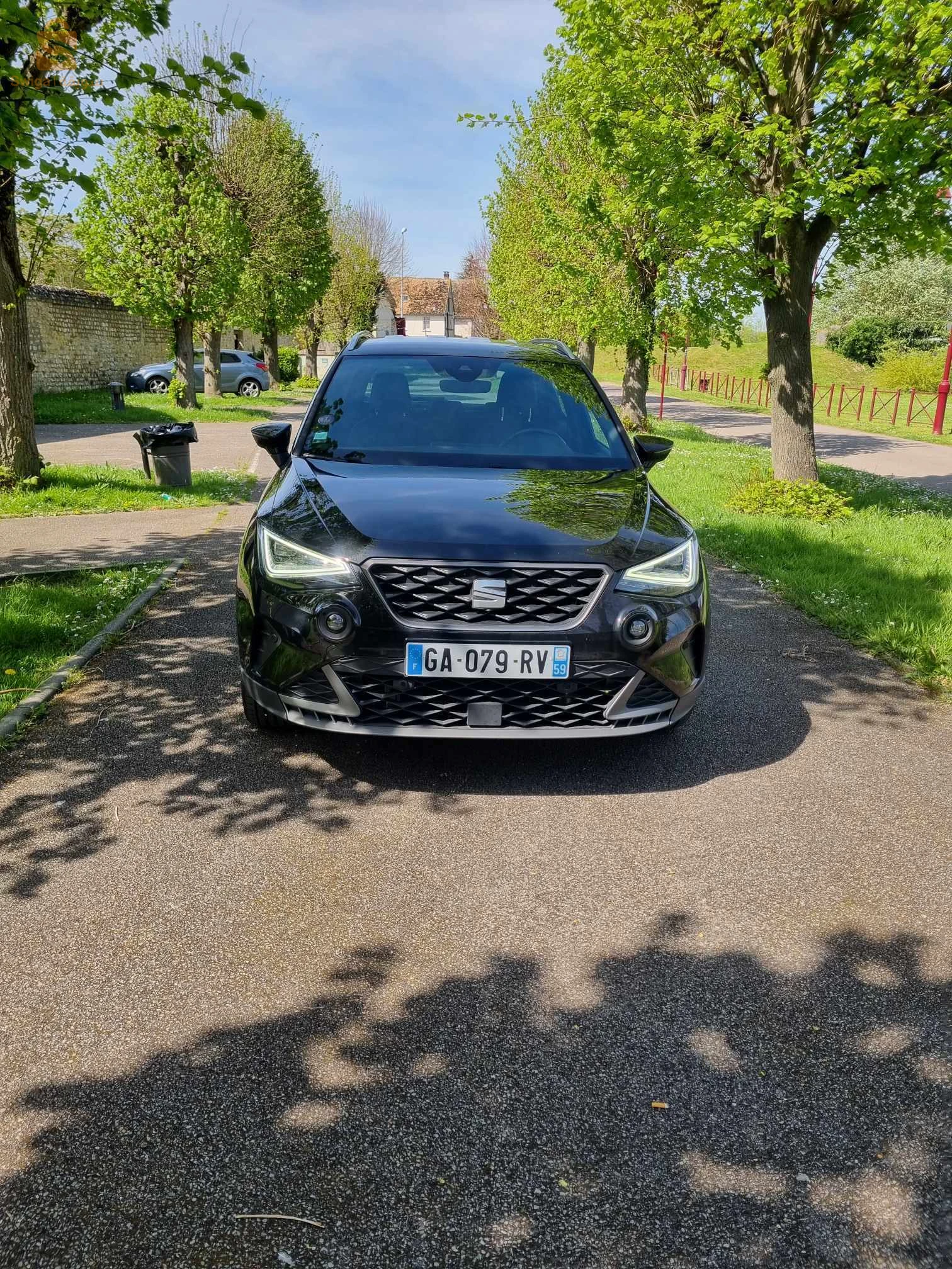 Arona fr + seat