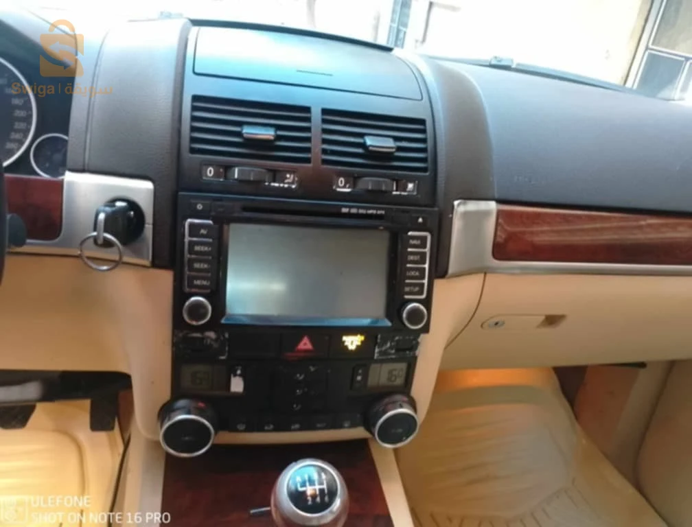 فولكس واجن Touareg 2005 4 ام البواقي