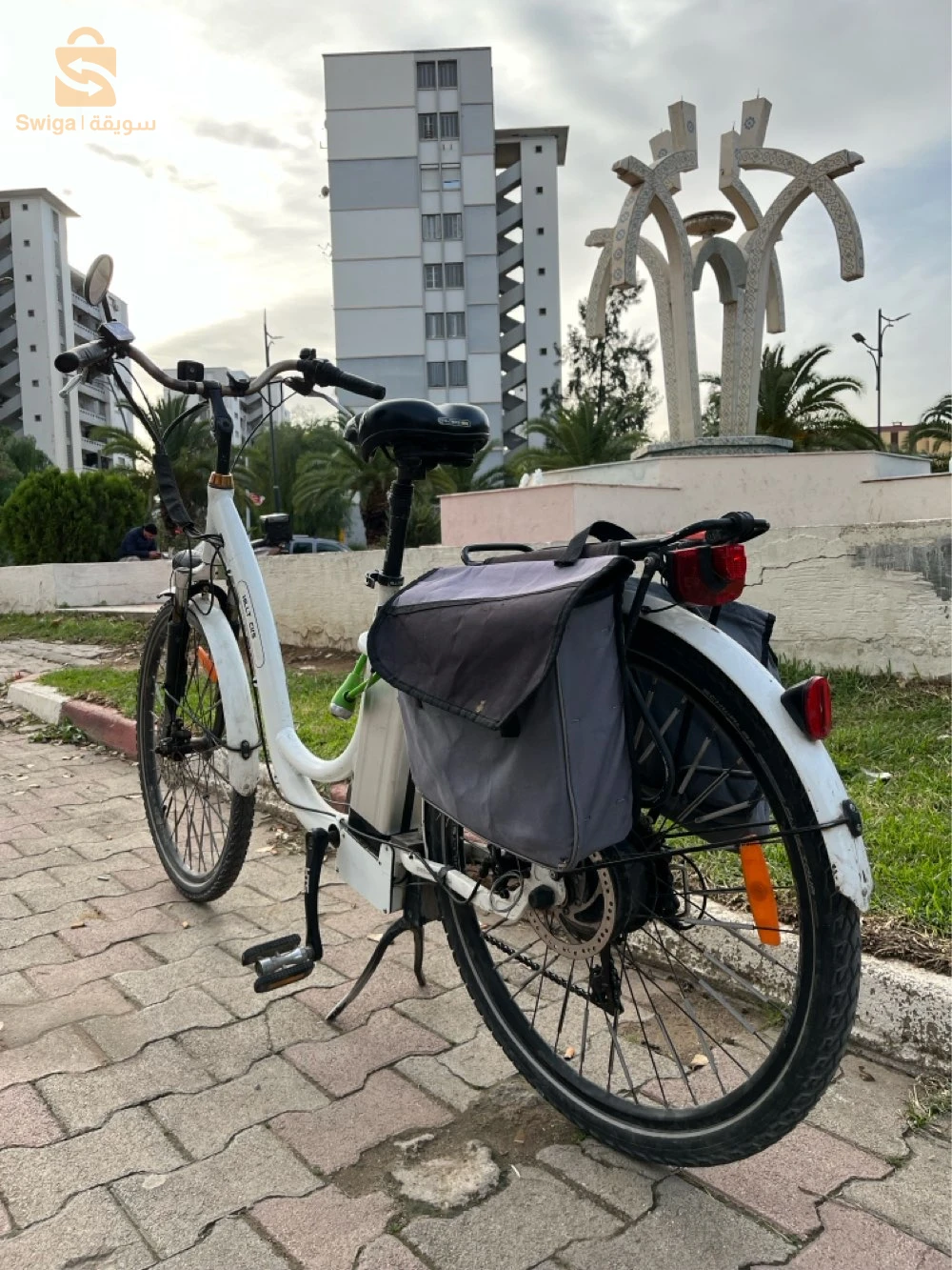 vélo électrique marque HILLT ECKS BIKE