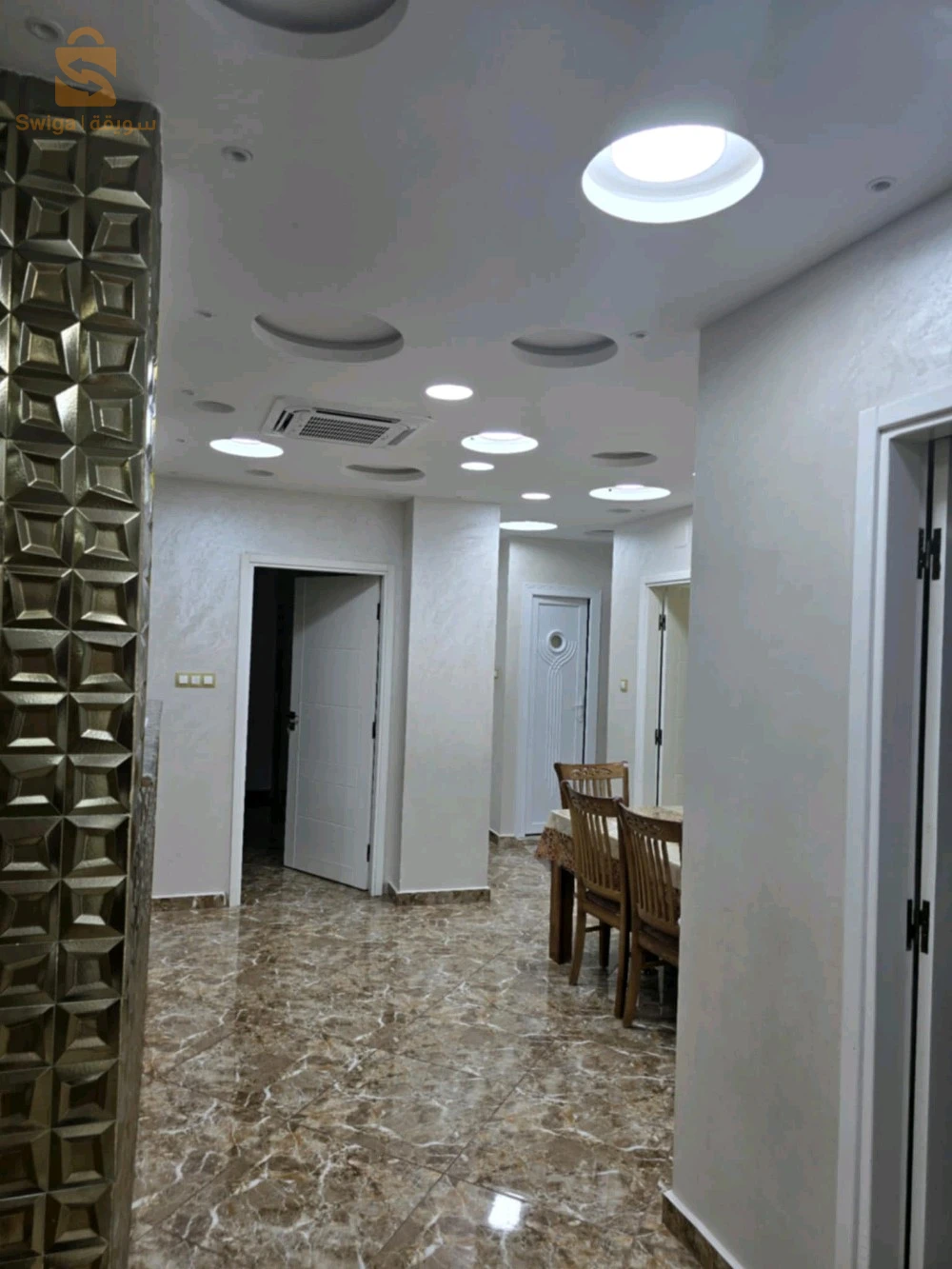 F4 للبيع كيما راهي فل صور 
0770694853