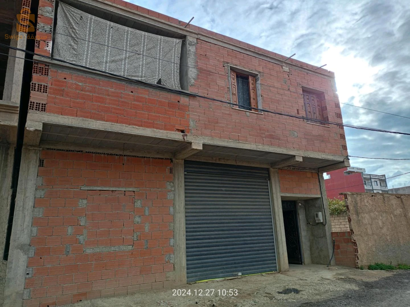 منزل 🏠للبيع في 🔴بلدية بوقرة 🔴حي لعبازيز 🔴يتوفر على ماء وغاز و كهرباء و قنوات صرف صحي 
وثائق 📑عقد ملكية🗃️ كتاب عند الموثق📝 قريب من المدرسة🏫 وبوسطة🏪 ومشروع مسجد🕌 خلف المنزل 
لي استفسار 0775851159📱