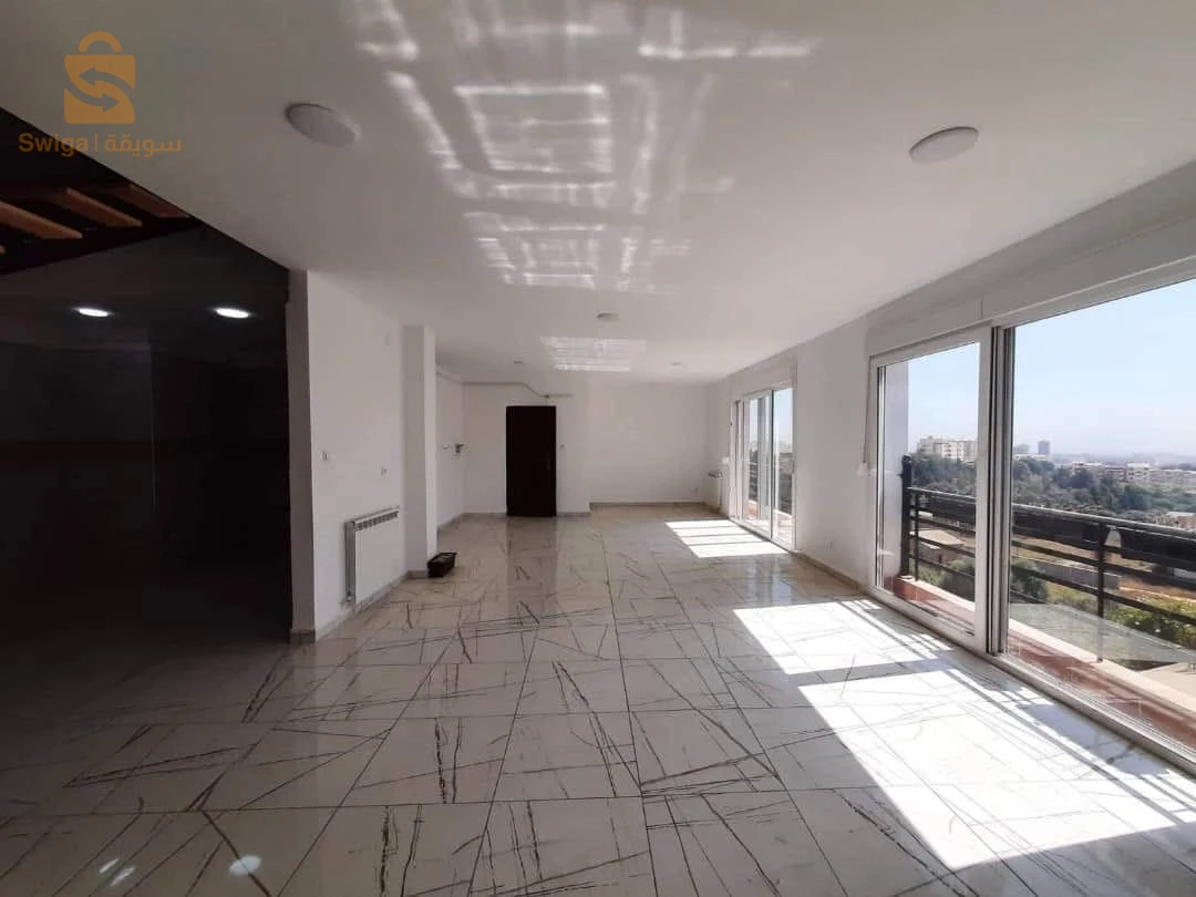 Remiise🚨🚨 fin d'années 😍
duplex à vendre à draria sebbala ville 🏠✨
📞05.61.63.99.40