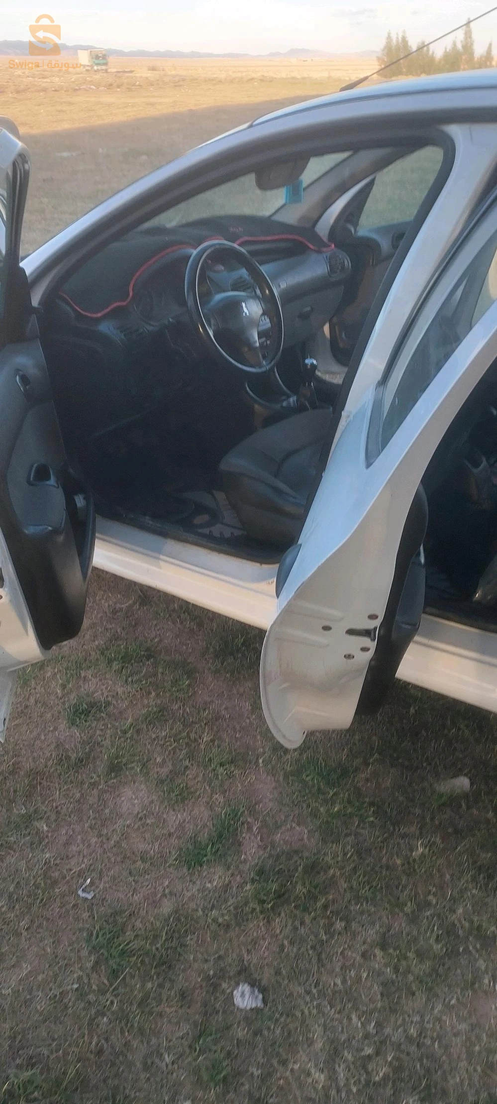 206 Sudan 3eme  main