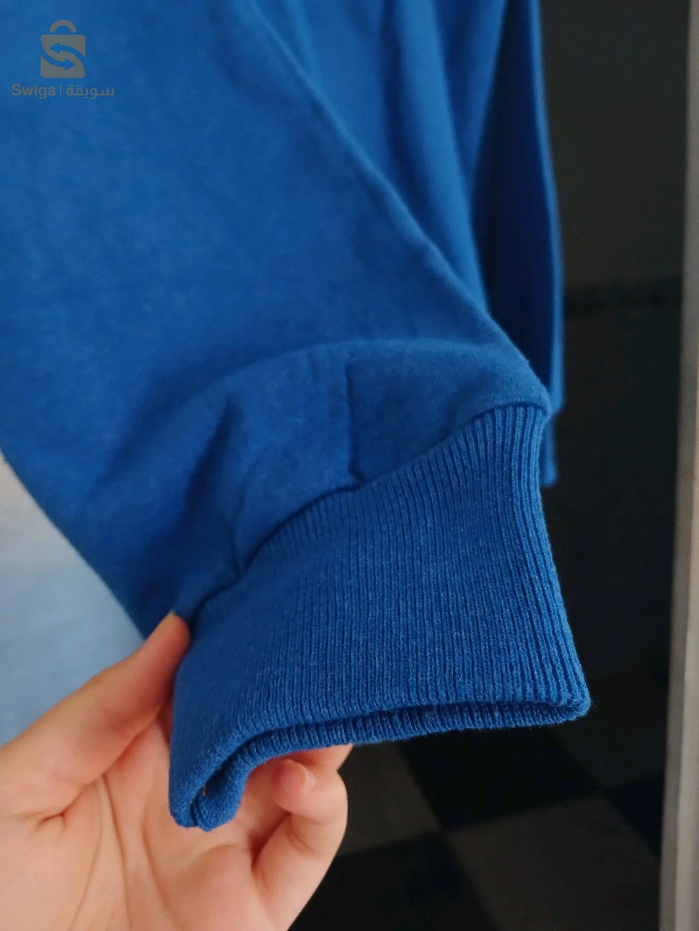sweatshirt taille M-L  état 10/10