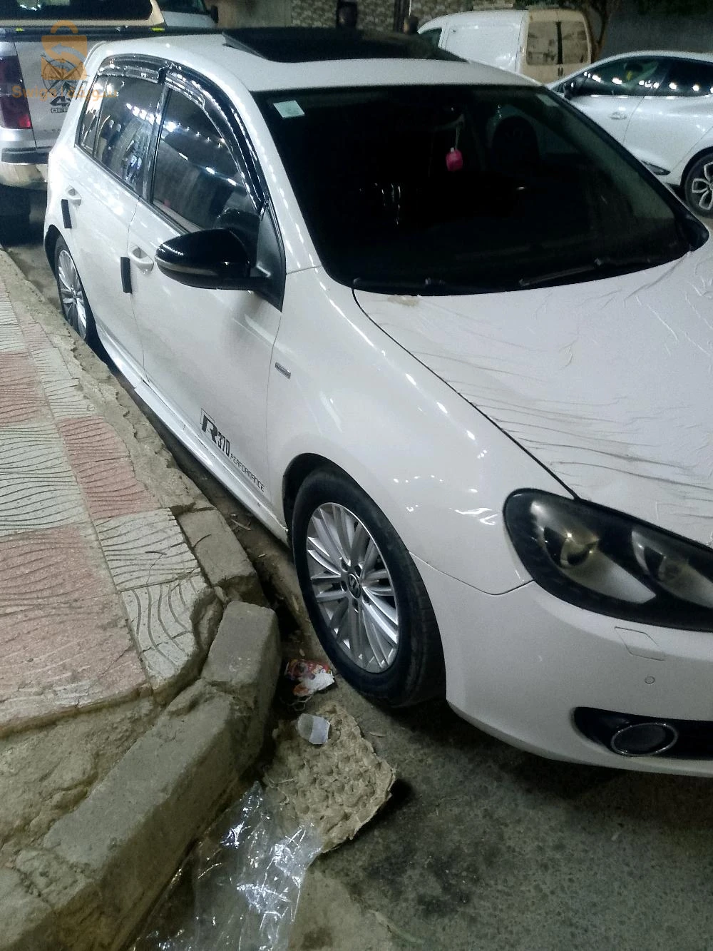 فيها لال ايسر وركور في لال ايمن افو على نضافة 00شوك
