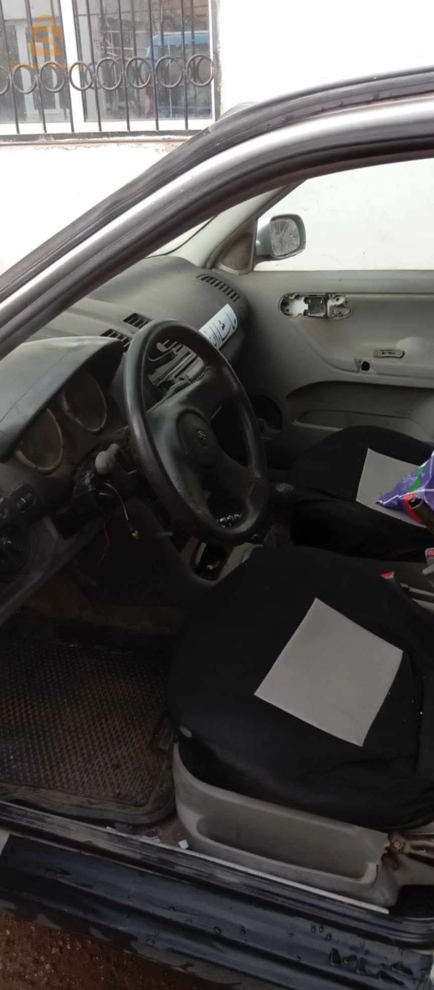 سيارة بولو 2000 للبيع