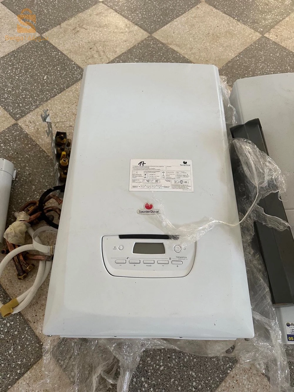 Salam wa3likom j'ai 3 chaudière saunier duval à vendre 2 30 kw condensation et 1  25kw ventouse  on très bon état jaw ma fransa elles sont à boumerdes pour plus de renseignements contactez moi par téléphone wa chokran