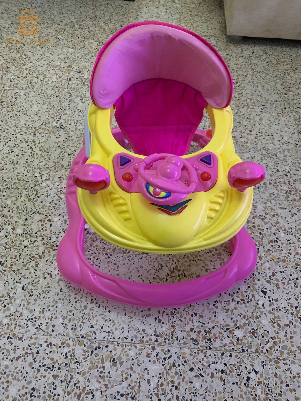 trotteur pour bebe ( mechaya )