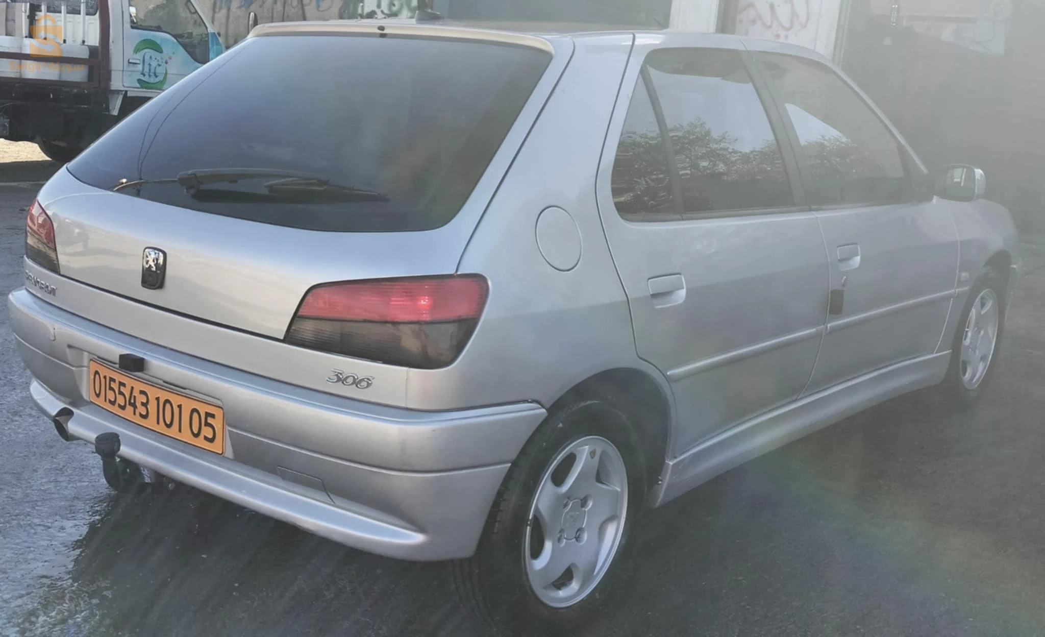 306/2001