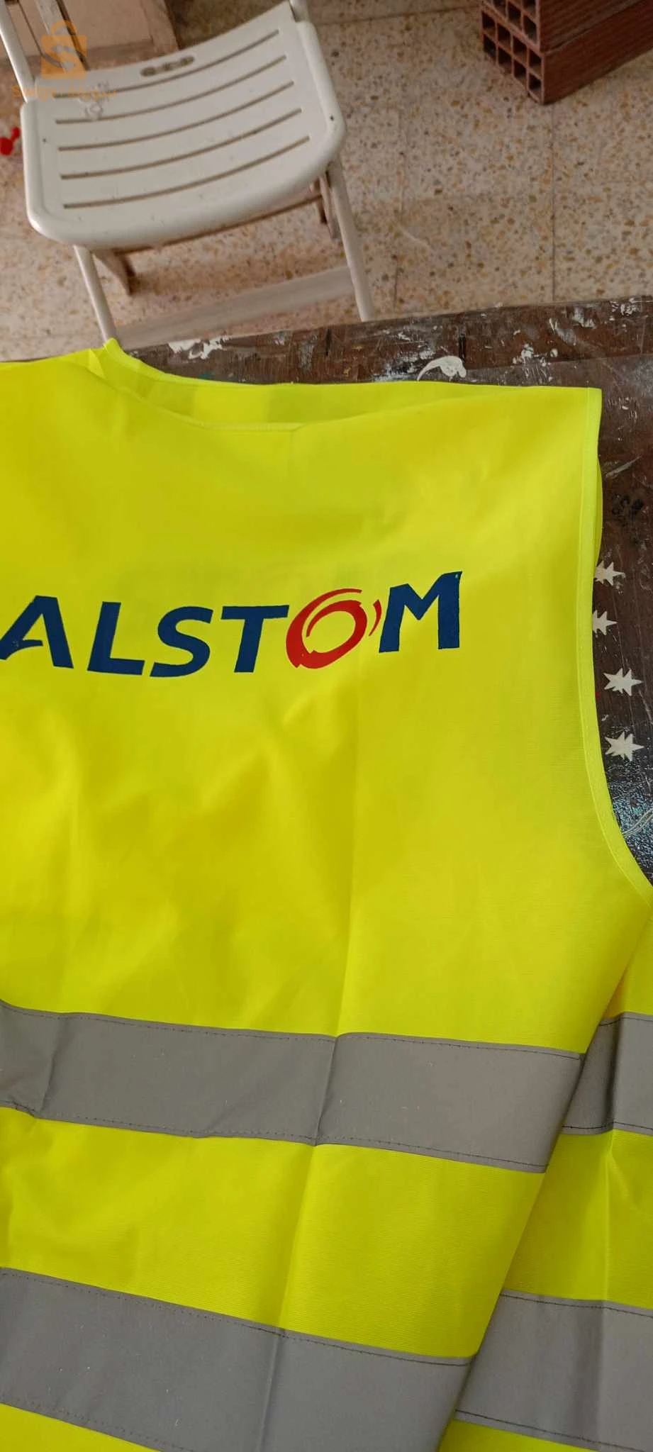 بيع و طباعة ملابس العمل 0557718678