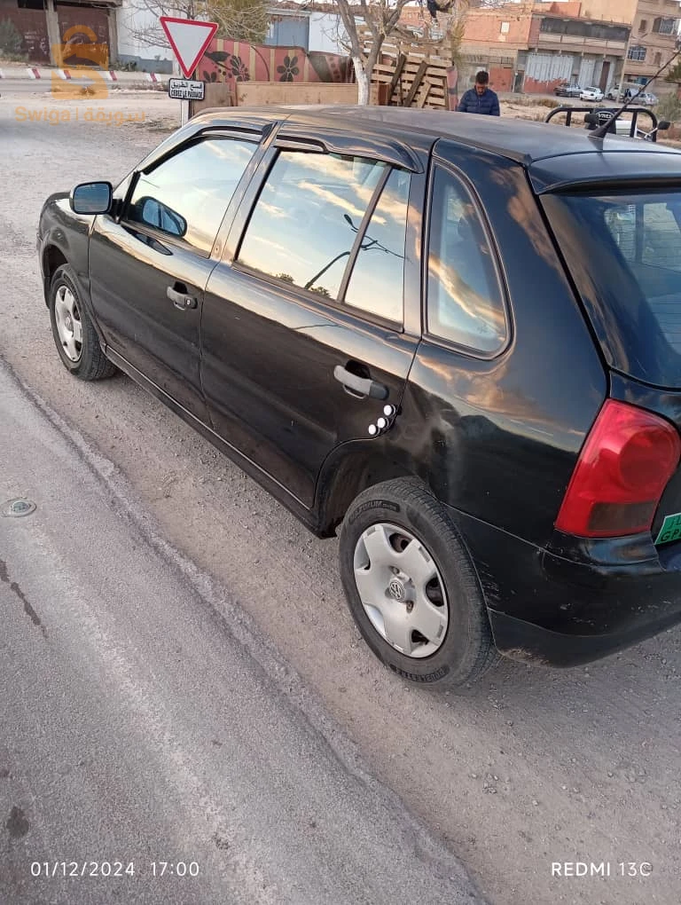 سيارة من نوع GOL