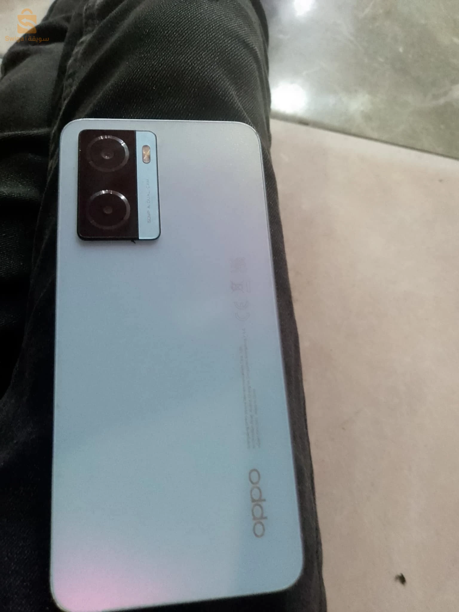 هاتف نقال من نوع Oppo a57 s bl kartouna w chatjour d'origine n9iy machi mftoh hab nbaraz b hadja makhir