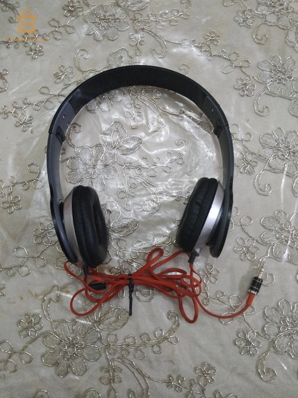 سماعات اذن
