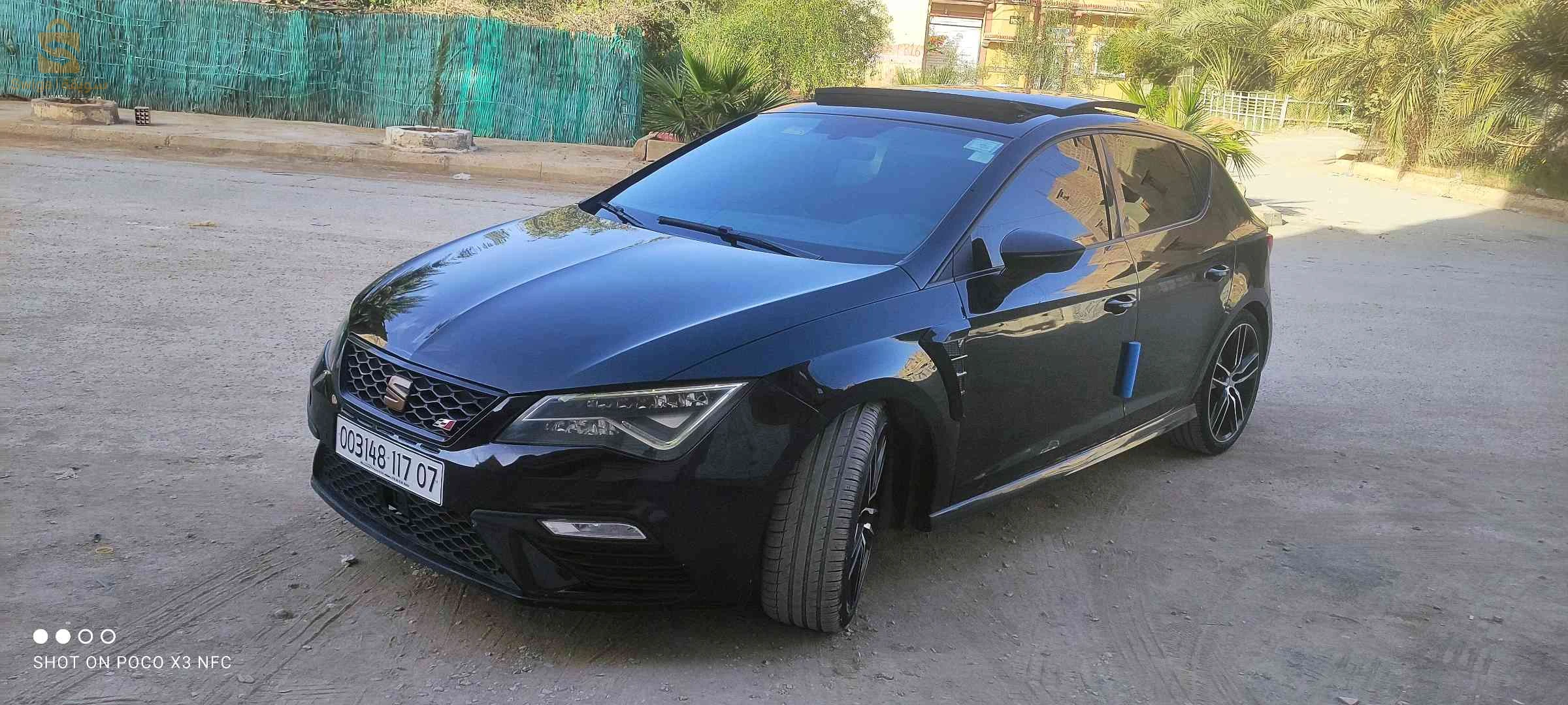 Seat Leon Cupra  2017 
🌴 ماشية 195 الف 
   🌴 صبيغة بارشوك افو فقط 
      🌴🌴ولاية بسكرة 🌴🌴
       📞📞 ‏‪0772 36 85 77‬‏
            📞📞‏‪0540 33 85 04‬‏
                  🌹🌹  للبيع  🌹🌹
سامو 400