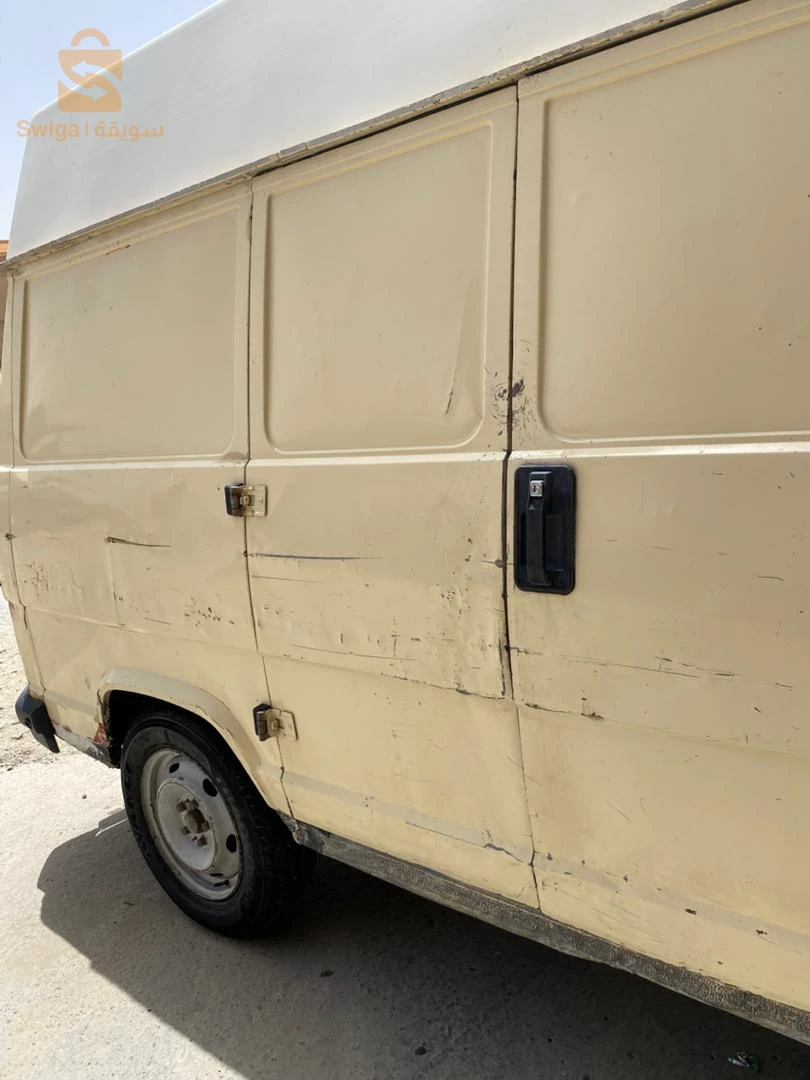 بيجو J5 1989 28 المسيلة