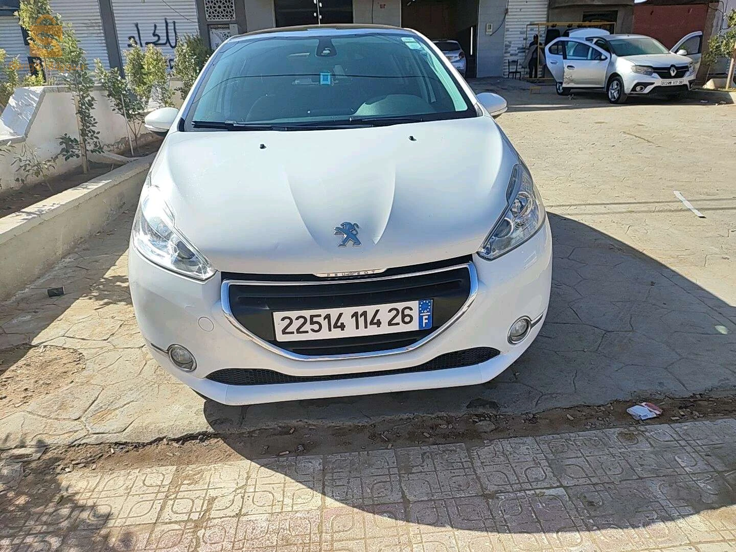 Peugeot 208 2014 26 MEDEA