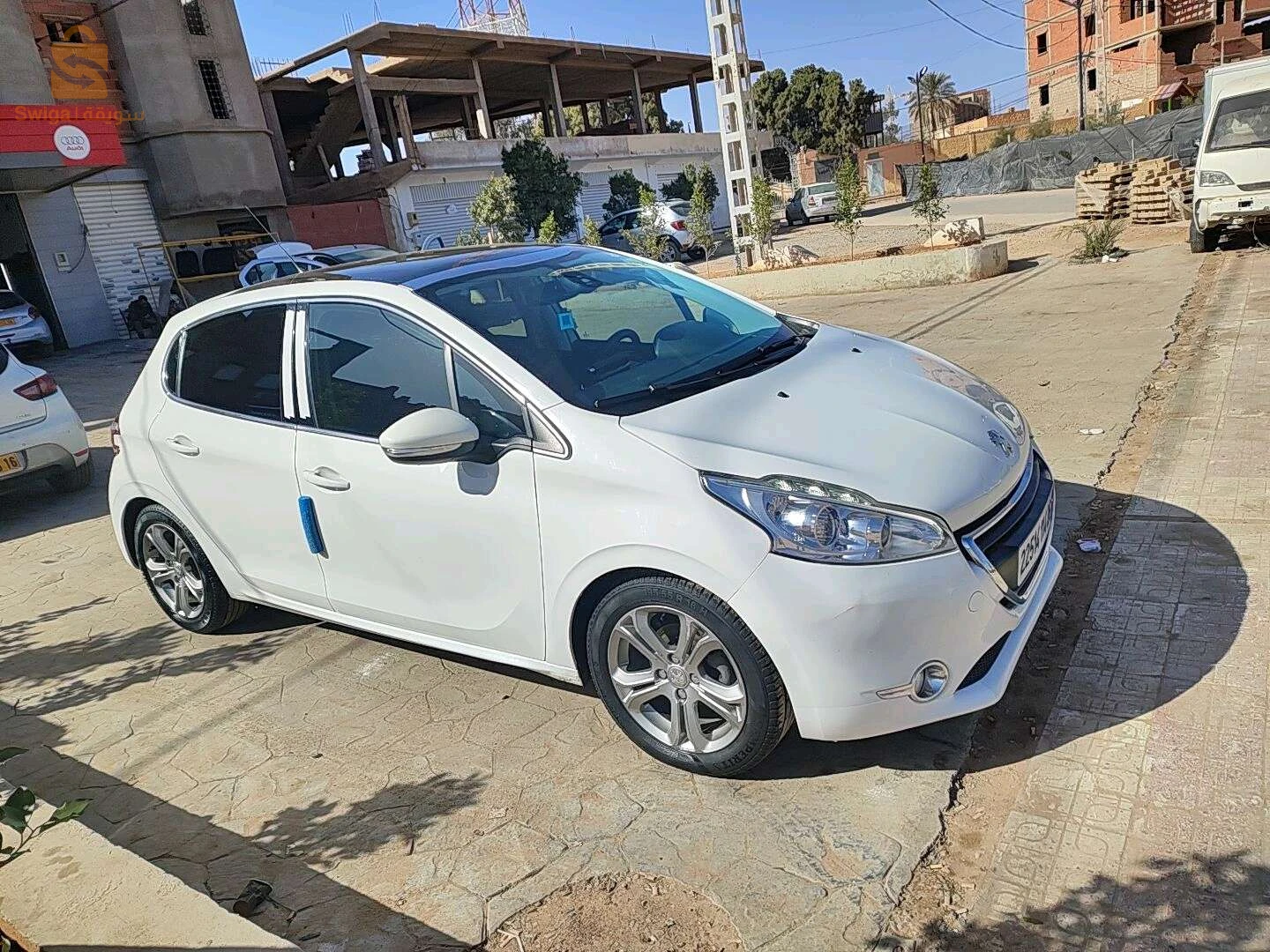 بيجو 208 2014 26 المدية