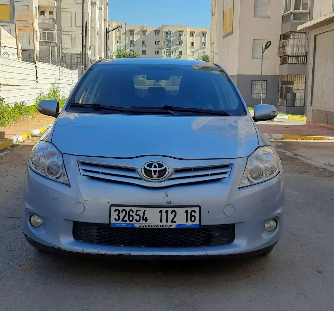 Toyota Auris 2012