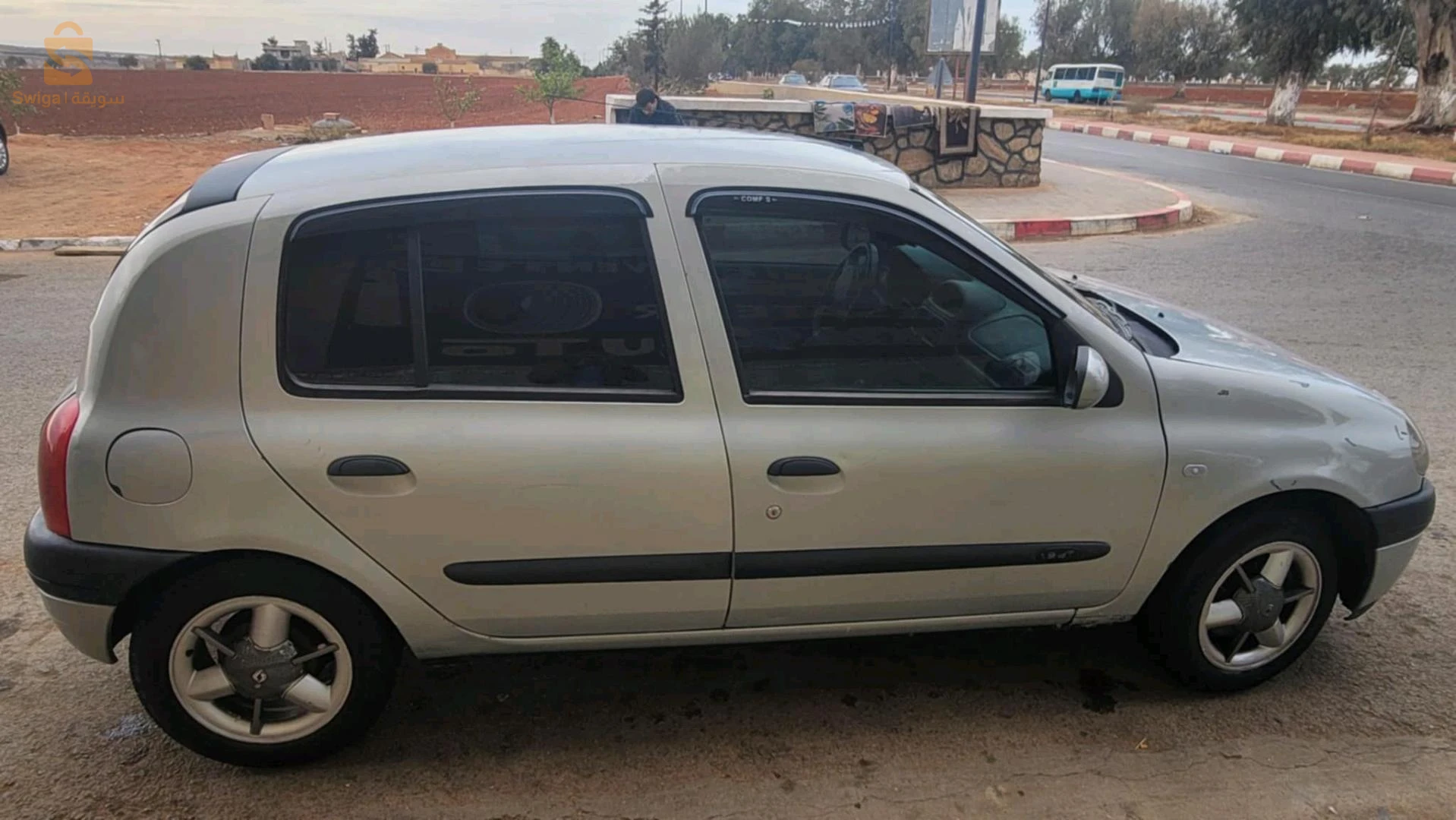 رينو Clio 2 2000 46 عين تموشنت