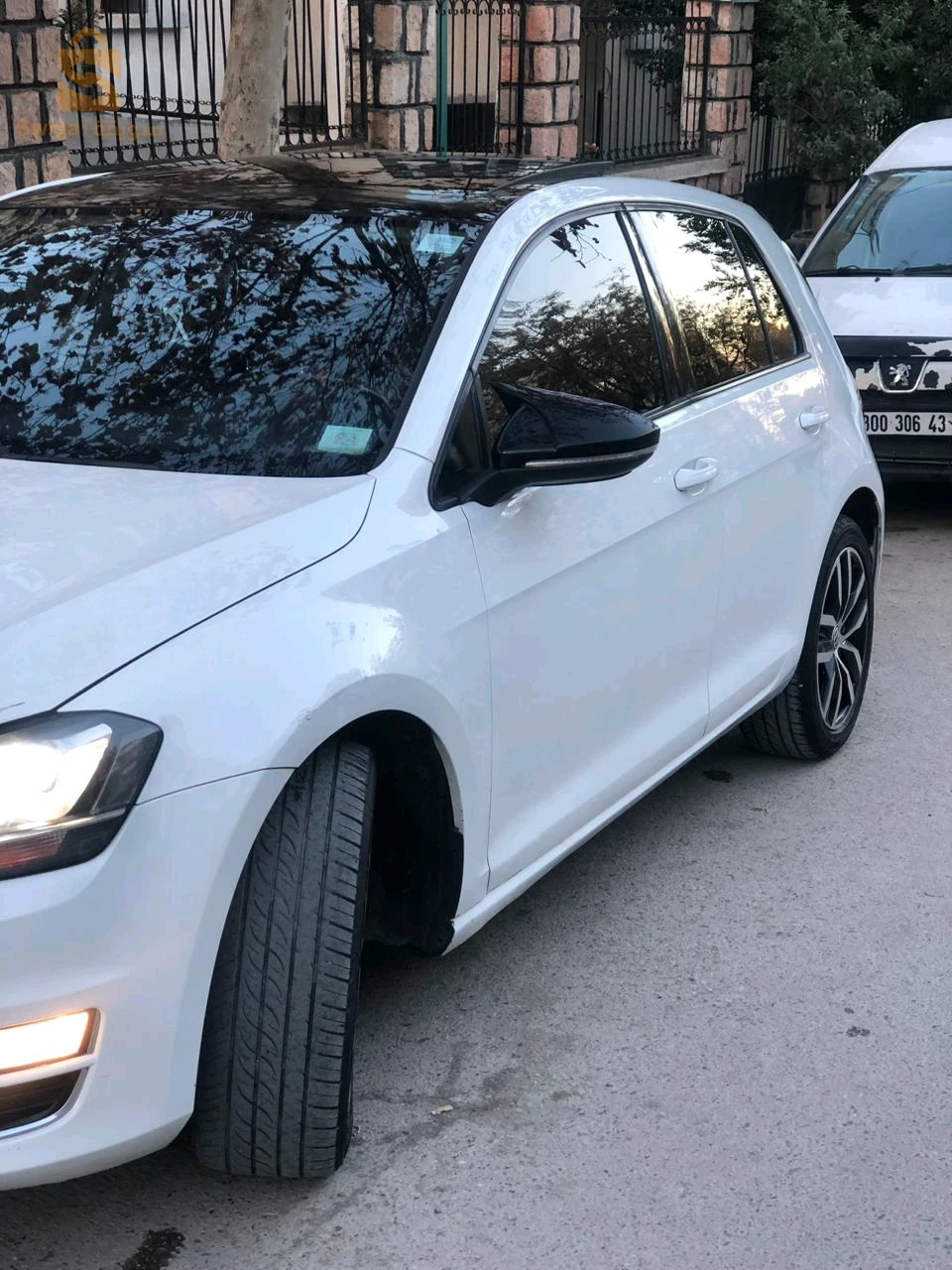 golf 7 hailine 2l 110 ch نظيفة ماشاء الله فيه بارشوك و 2 راكور على نضافة صغار فيها موتور محطوط ربي بارك ،ميكانيك سيسبونصيو 10\10 كل مارش راهي في ميلة سنطر