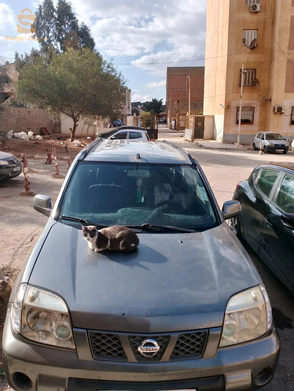 للبيع