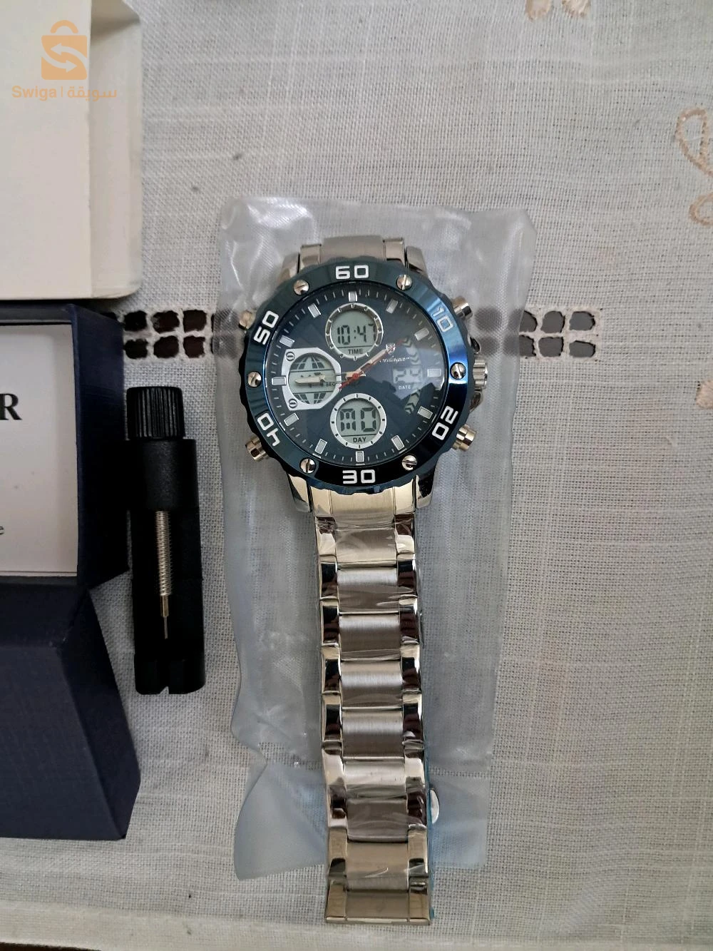 montre de luxe poedagar numérique et electronique