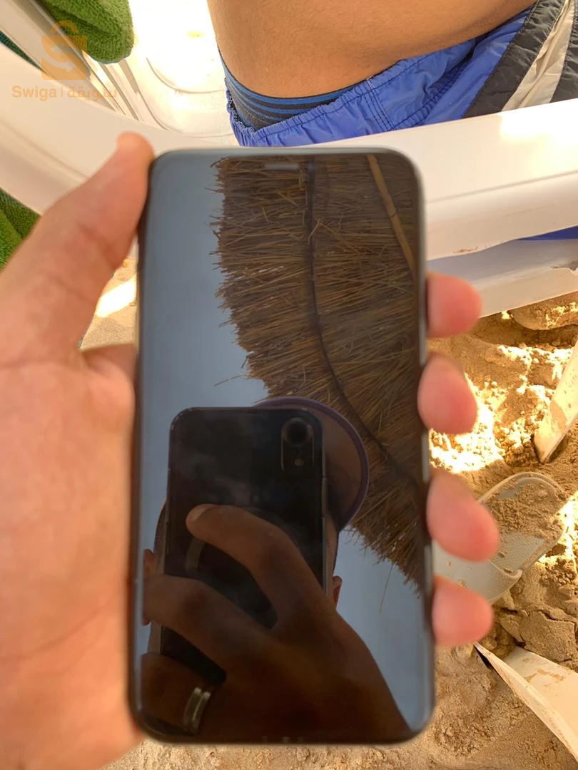 iPhone XR