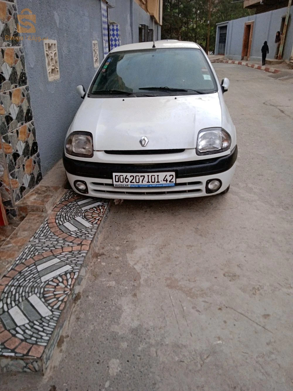 Renault Clio 2 2001 42 TIPAZA