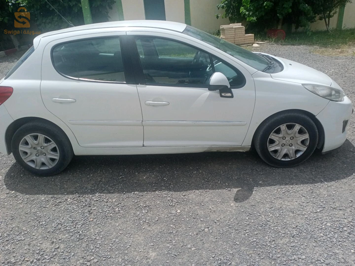 Peugeot 207 2013 40 KHENCHELA