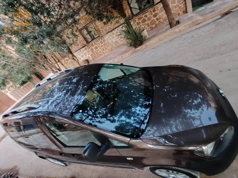 , Kaddy 2015  1ère main, Diesel,  265000 km  marron chocolat , 00 peinture, 00 froid