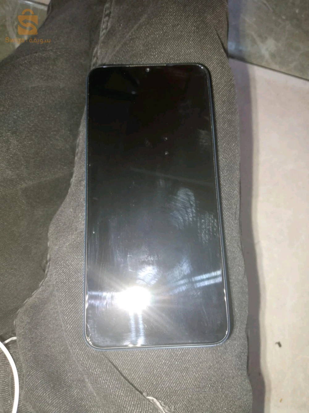 هاتف نقال من نوع Oppo a57 s bl kartouna w chatjour d'origine n9iy machi mftoh hab nbaraz b hadja makhir