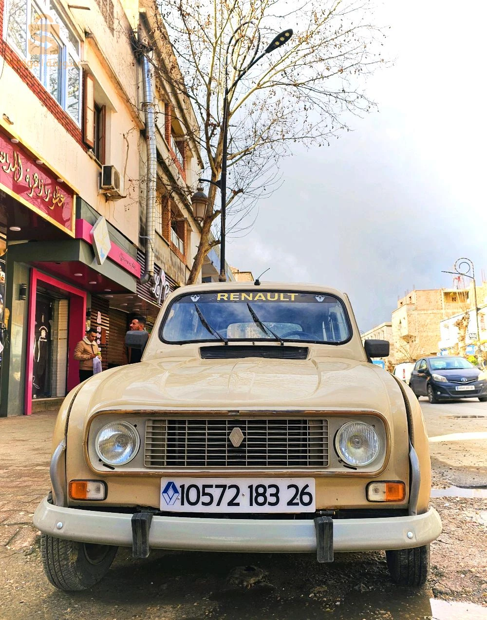 رينو R 4 1983 26 المدية