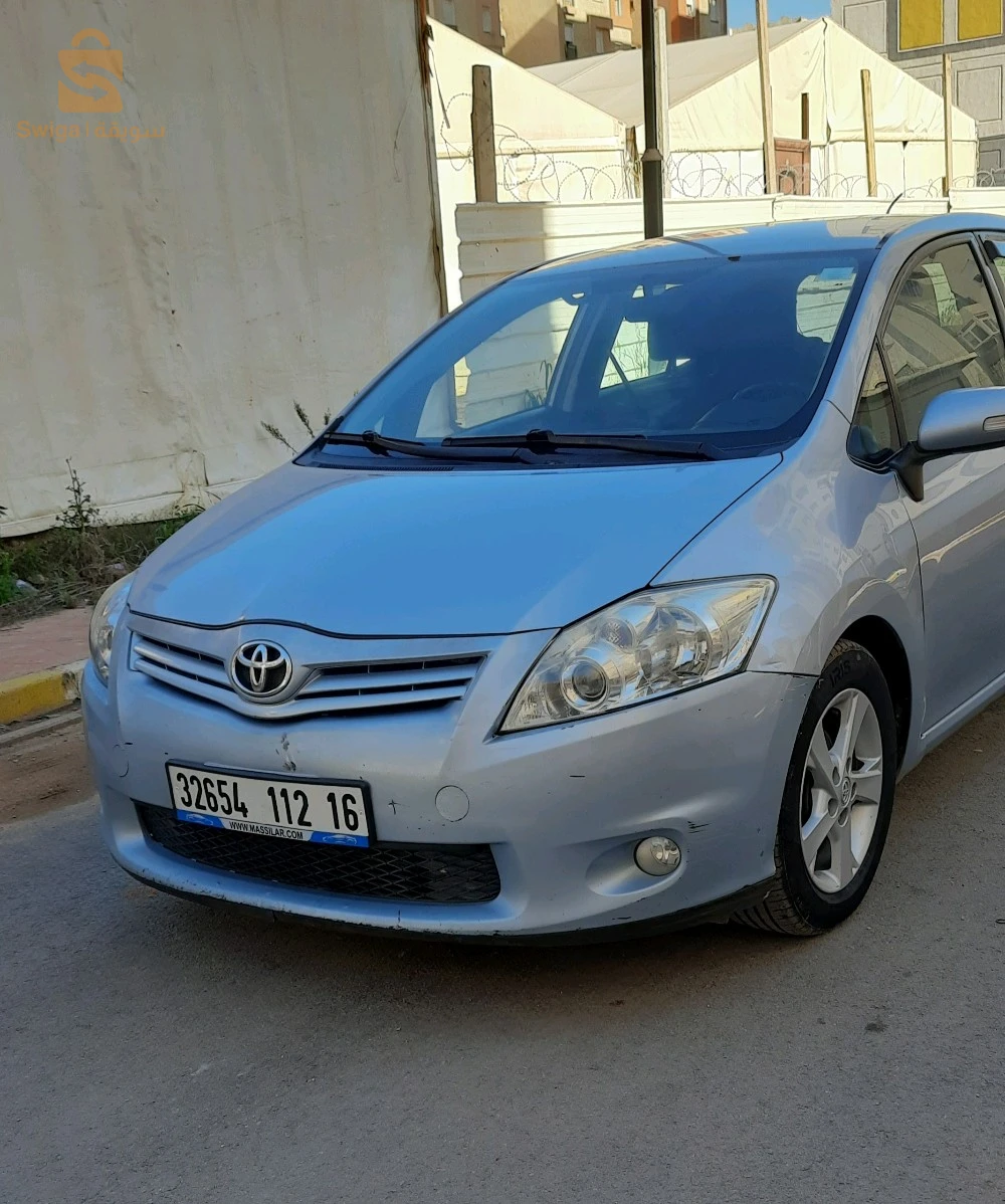 Toyota Auris 2012