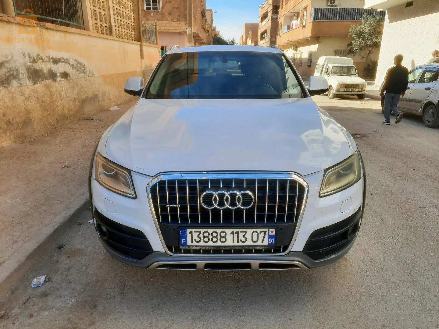 سيارة