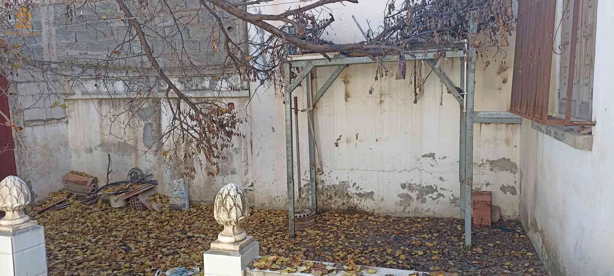 منزل للبيع عين البيضاء احريش مركز