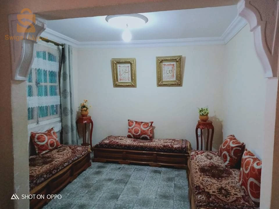 شقة ف 3 مع محل تجاري في حالة نشاط للبيع بعقد موثق