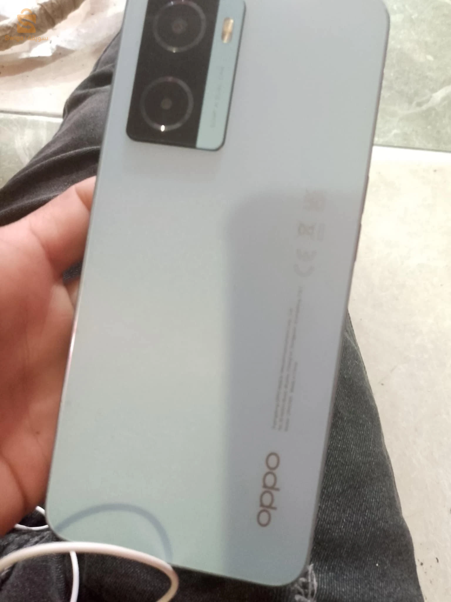 هاتف نقال من نوع Oppo a57 s bl kartouna w chatjour d'origine n9iy machi mftoh hab nbaraz b hadja makhir